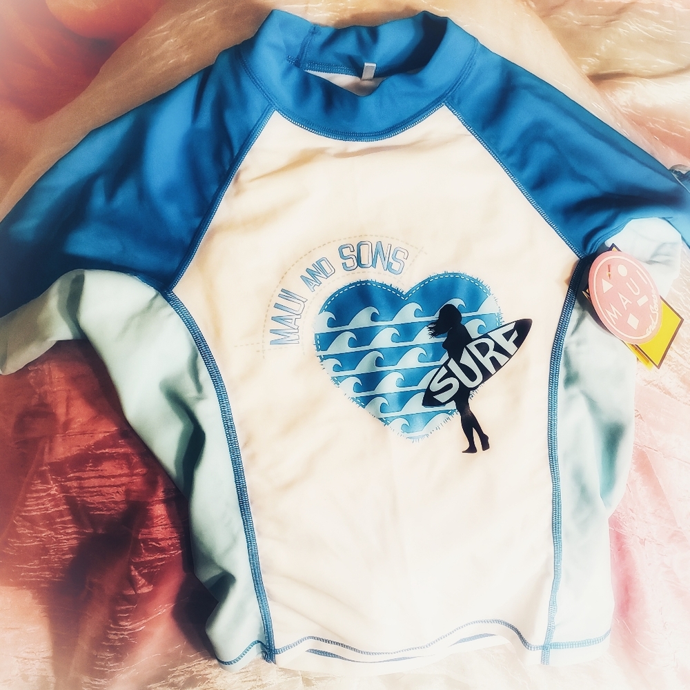 Brand New Maui & Sons Girls Rash Gaurd Top